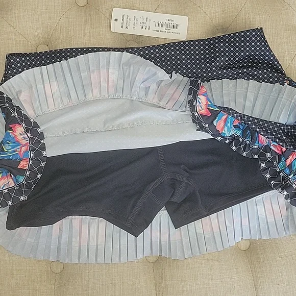 LUCKY IN LOVE skirt keeping it RIO Tennis Skort pleated skirt navy sz LARGE - Picture 6 of 7